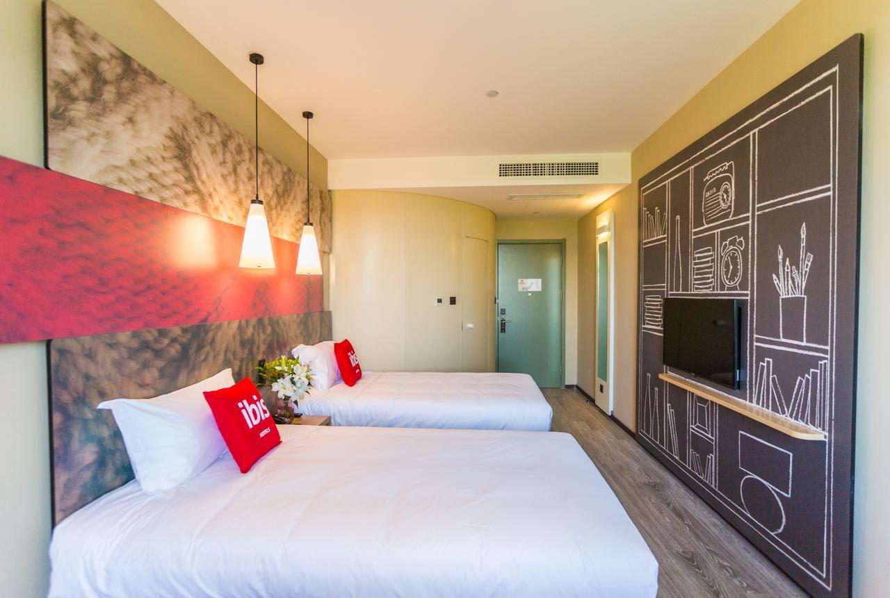 Ibis Wenzhou University Hotel Exterior photo
